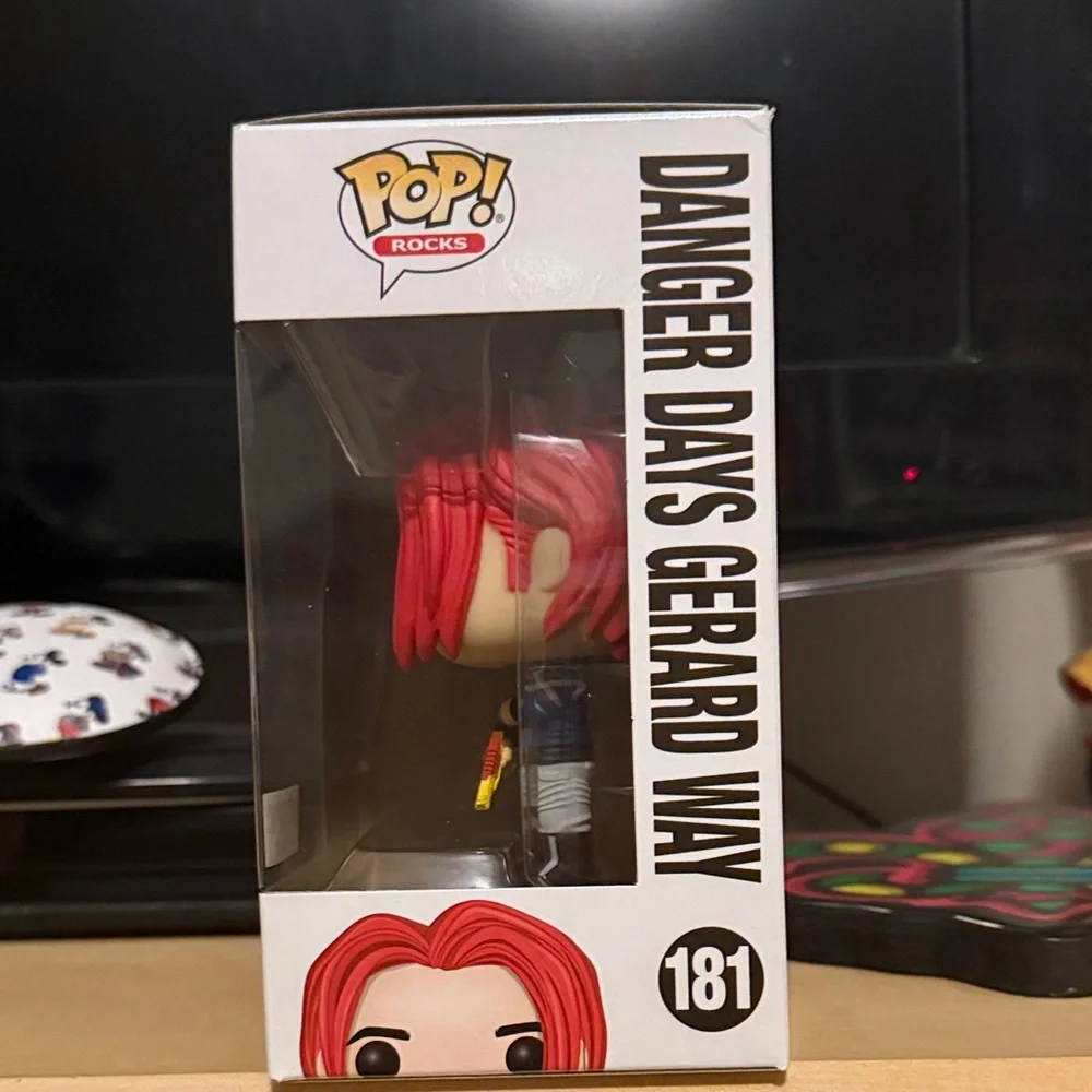 Funko Danger Days Gerard Way Vinyl Figure - Red Hair, Blue Outfit - Picture 4 of 6